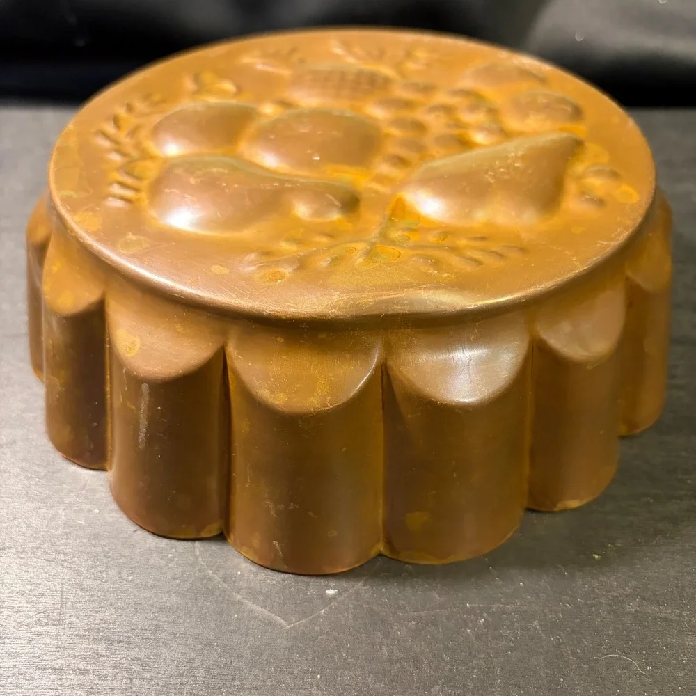 Vintage Copper Tone Aluminum Fruit Harvest Jello Cake Mold 6 Inch Round